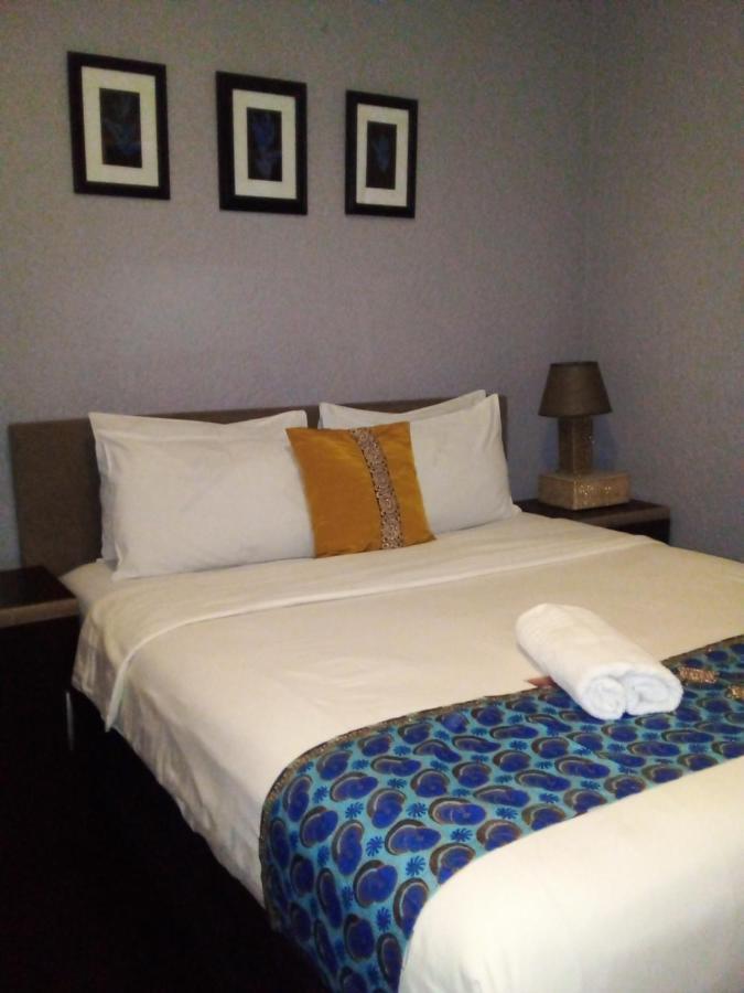 Acacia Guesthouse Kempton Park Esterno foto