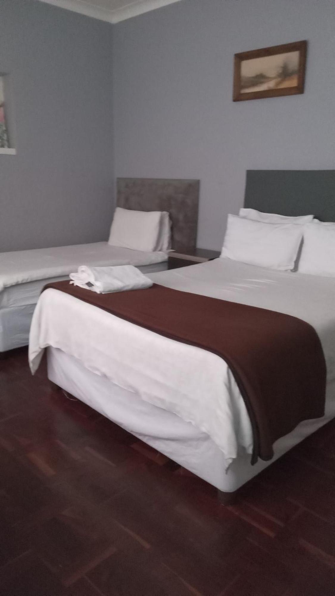 Acacia Guesthouse Kempton Park Esterno foto