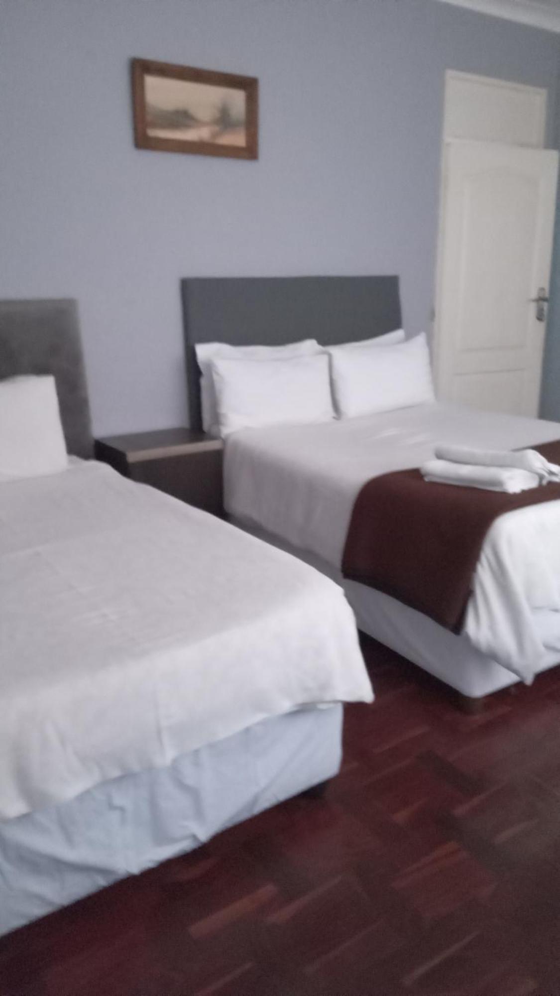 Acacia Guesthouse Kempton Park Esterno foto